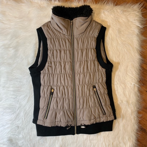 🔥SOLD🔥 Calvin Klein Performance Vest! Size Medium - Picture 3 of 8